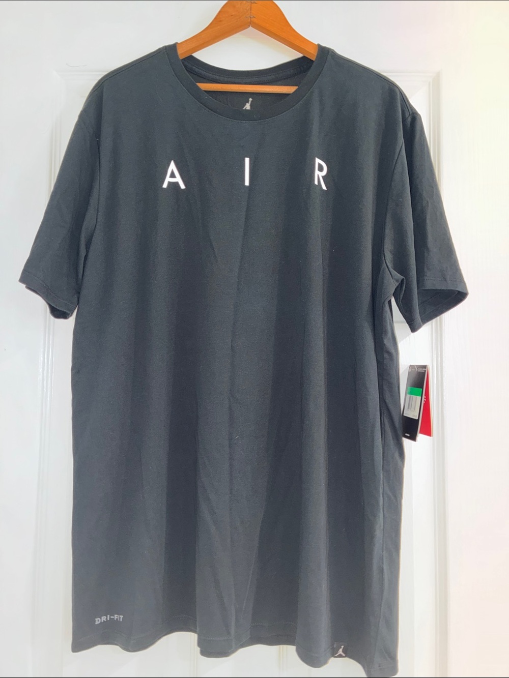 JORDAN Air NWT Men’s XL Black With White Front & Back Logo Short Sleeve Crew Tee
